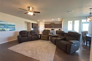 304 Olde Knl Pl, Rio Vista, TX 76093 - Photo 9