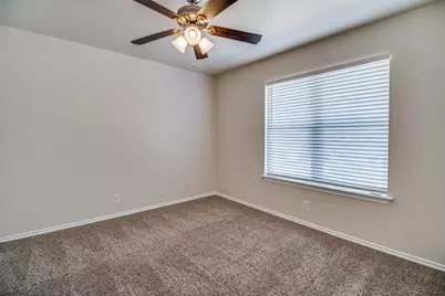 913 N Brents Avenue, Sherman, TX 75090 - Photo 9