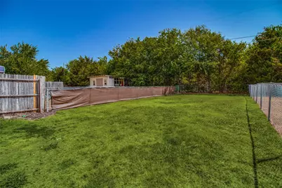 913 N Brents Avenue, Sherman, TX 75090 - Photo 23