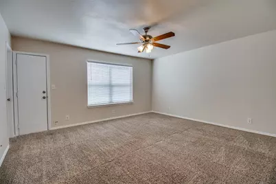 913 N Brents Avenue, Sherman, TX 75090 - Photo 17