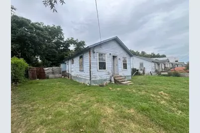 3323 Bataan Street, Dallas, TX 75212 - Photo 3