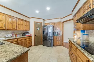 5609 Euclid Dr, Arlington, TX 76013 - Photo 9