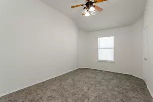 513 Pineview Ln, Fort Worth, TX 76140 - Photo 25