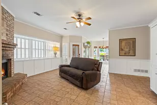 3826 Shady Meadow Dr, Grapevine, TX 76051 - Photo 11