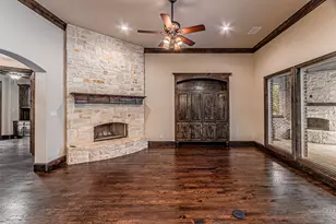 300 Horseshoe Bend, Royse City, TX 75189 - Photo 17