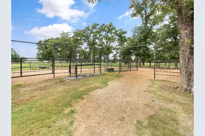 922 S Fm 80, Donie, TX 75838 - Photo 33