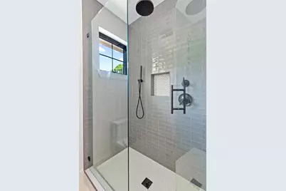 6446 Lange Circle, Dallas, TX 75214 - Photo 31