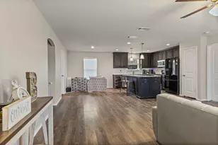 396 Wild Hill Oak Dr, Springtown, TX 76082 - Photo 5