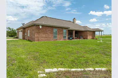 845 W County Line Road E, West, TX 76691 - Photo 23