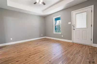 900 Cedar Street, Commerce, TX 75428 - Photo 3