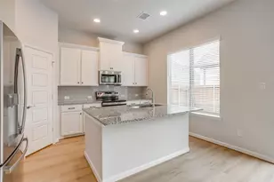 10434 Peonia St, Fort Worth, TX 76126 - Photo 3