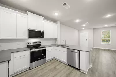 226 Wagon Spoke #13, Fort Worth, TX 76120 - Photo 11