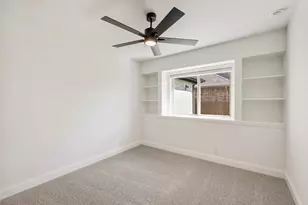 216 Rosewood Dr, Glenn Heights, TX 75154 - Photo 13