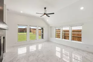 216 Rosewood Dr, Glenn Heights, TX 75154 - Photo 17