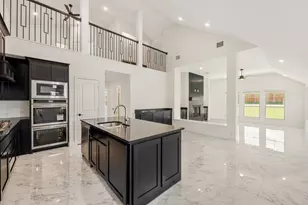 216 Rosewood Dr, Glenn Heights, TX 75154 - Photo 7