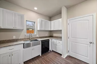 2877 Conveyor Drive #B, Burleson, TX 76028 - Photo 11