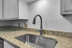 1226 Baylor Ave, Waco, TX 76706 - Photo 11