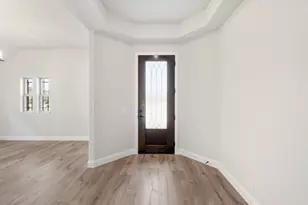 220 Rosewood Dr, Glenn Heights, TX 75154 - Photo 5