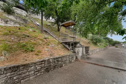 7004 Stone Bluff Court, Granbury, TX 76048 - Photo 37