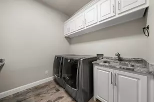 7004 Stone Bluff Ct, Granbury, TX 76048 - Photo 21