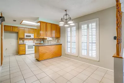 418 Country Meadow Drive, Mansfield, TX 76063 - Photo 9