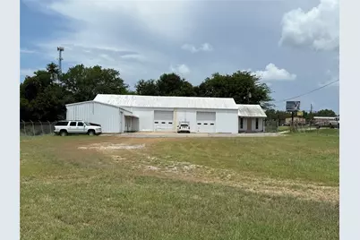 825 N State Highway 121, Bonham, TX 75418 - Photo 1