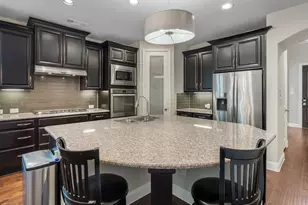 1110 Amber Rose Way, Arlington, TX 76005 - Photo 5