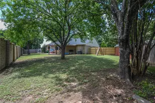 4201 Amherst Ln, Grand Prairie, TX 75052 - Photo 33