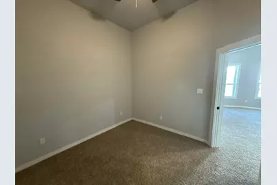 320 W 6th Street, Bonham, TX 75418 - Photo 31