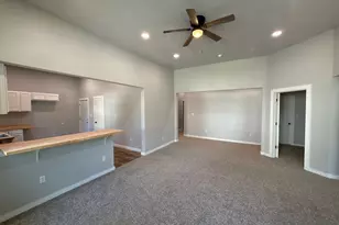 320 W 6th St, Bonham, TX 75418 - Photo 7