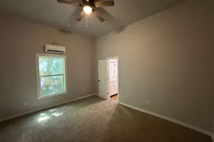 320 W 6th St, Bonham, TX 75418 - Photo 13