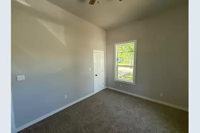 320 W 6th Street, Bonham, TX 75418 - Photo 23