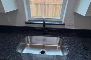 410 N Houston Ave, Denison, TX 75021 - Photo 3