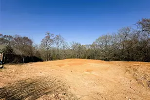 110 Elmwood Ct, Palestine, TX 75801 - Photo 5