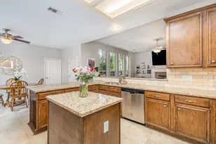 8713 Lakeside Dr, Rowlett, TX 75088 - Photo 11