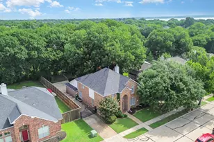 8713 Lakeside Dr, Rowlett, TX 75088 - Photo 1