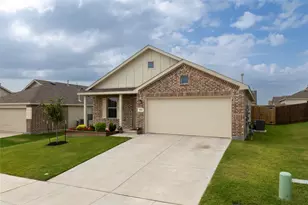 349 Ranchito Pass, Fort Worth, TX 76052 - Photo 3