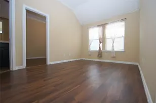 221 Redhead Dr, Little Elm, TX 75068 - Photo 5