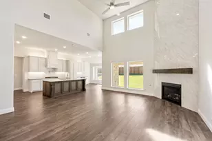 208 Rosewood Dr, Glenn Heights, TX 75154 - Photo 13