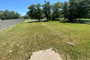 2011 Gilbert Ave, Wichita Falls, TX 76301 - Photo 7