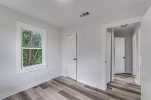 1236 E Powell Ave, Fort Worth, TX 76104 - Photo 13