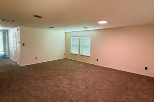 8105 York Beach Pl, Arlington, TX 76002 - Photo 3