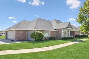 1107 Ruidoso Downs Dr, Talty, TX 75160 - Photo 1