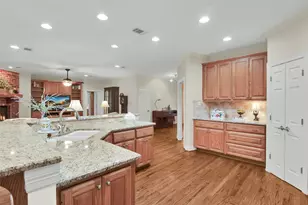 262 Briarcreek Rd, Whitesboro, TX 76273 - Photo 9