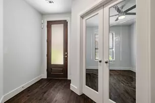 8222 Milroy Ln, Dallas, TX 75231 - Photo 5