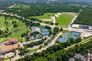 8222 Milroy Ln, Dallas, TX 75231 - Photo 31