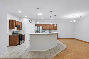 102 Royal Crest Ct, Red Oak, TX 75154 - Photo 7