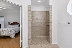 102 Royal Crest Ct, Red Oak, TX 75154 - Photo 13