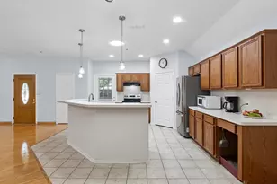 102 Royal Crest Ct, Red Oak, TX 75154 - Photo 5