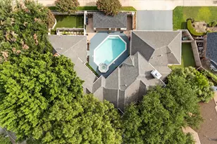 18016 Rock Branch Dr, Dallas, TX 75287 - Photo 33